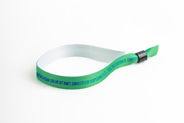 pulseira em cetim com fecho