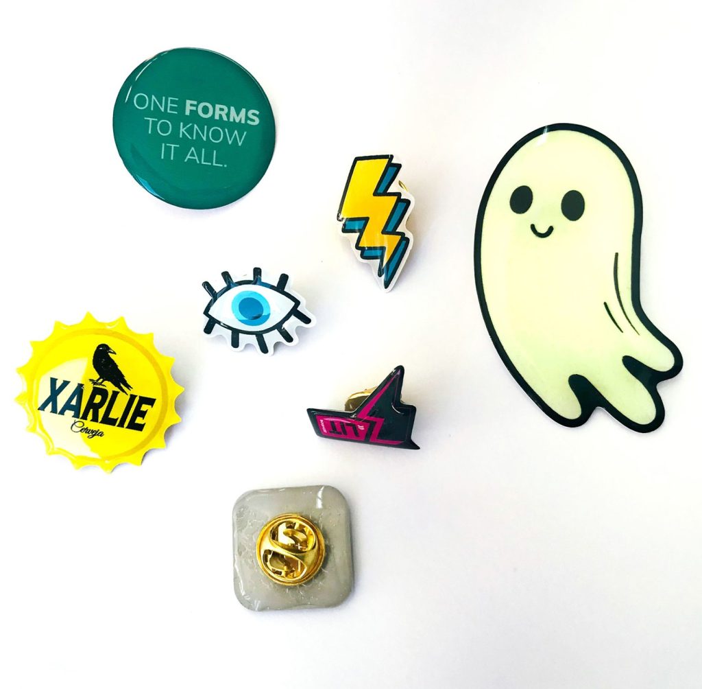 pin multicolor